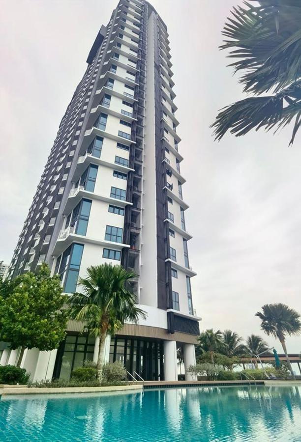 1519 Almas Suites Seaview Sunrise Netflix By Stay Нусаджая Екстериор снимка
